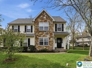 360 Essex Ct, Perkasie, PA 18944