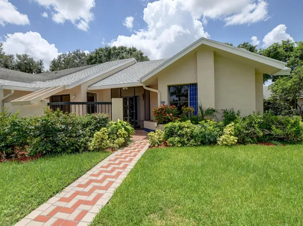 10876 Waterberry Court, Boca Raton, FL 33498
