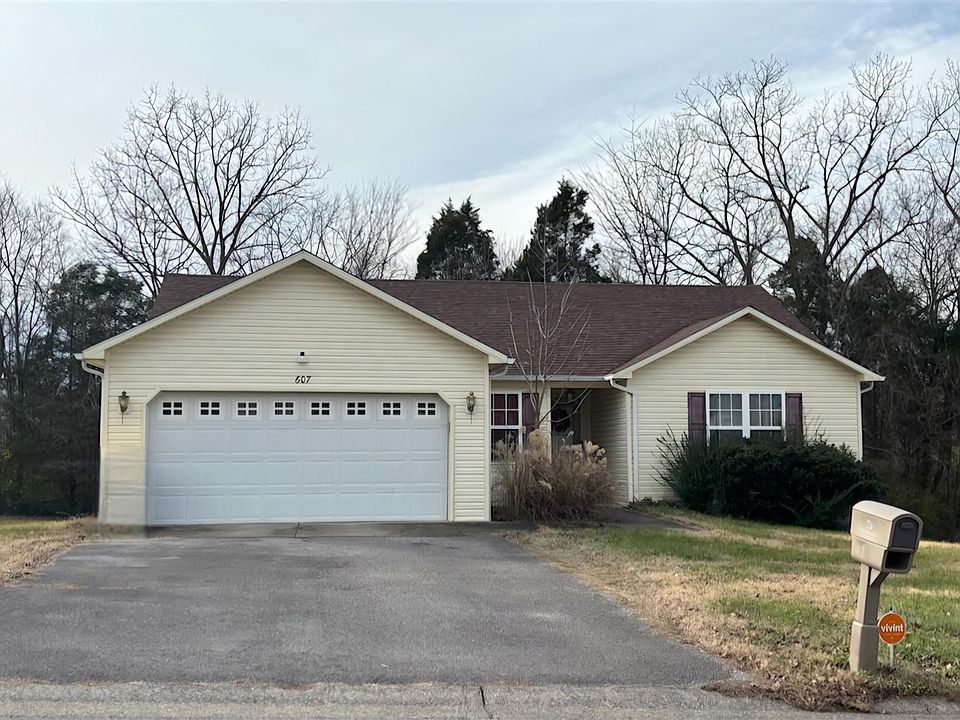 1st image of 607 Fern Hill St