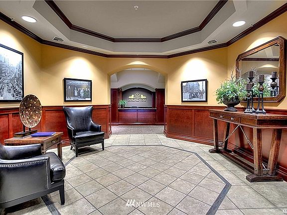 2nd image of 505 Broadway #500