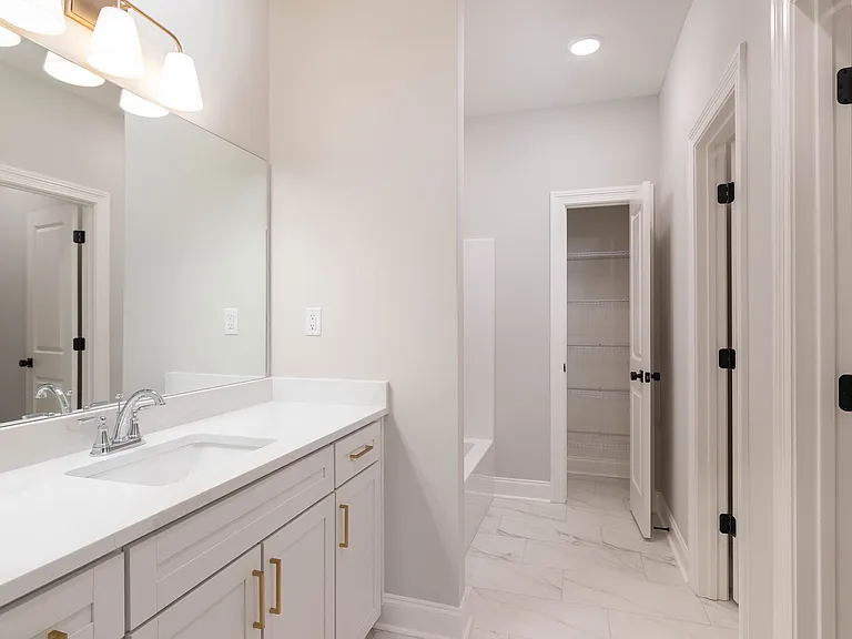 921 Benton Ct #923 — Photo 9