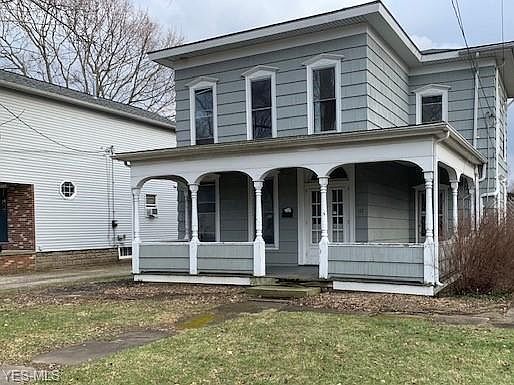 1st image of 117 E Main St