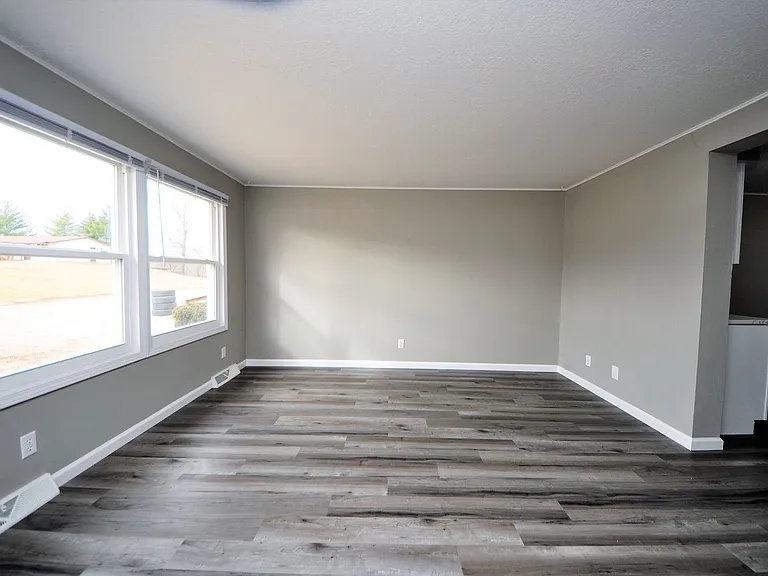 206 S Morgan St — Photo 14