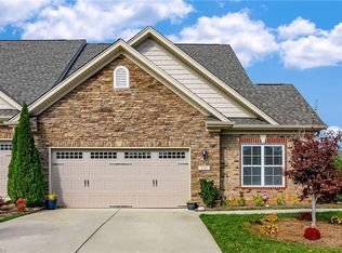 5223 York Place Ct, Walkertown, NC 27051