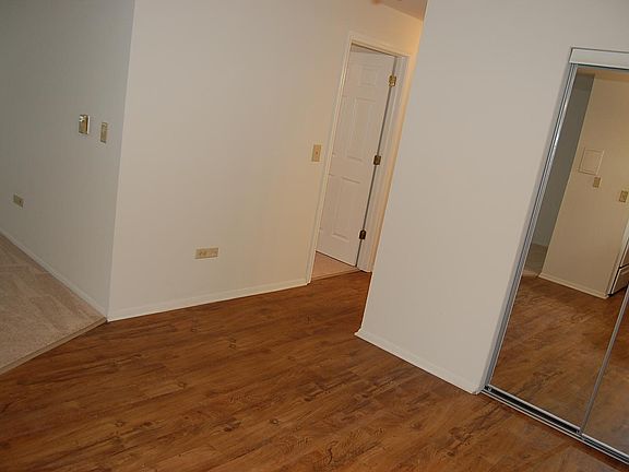 4th image of 210 Circle Ave APT 305