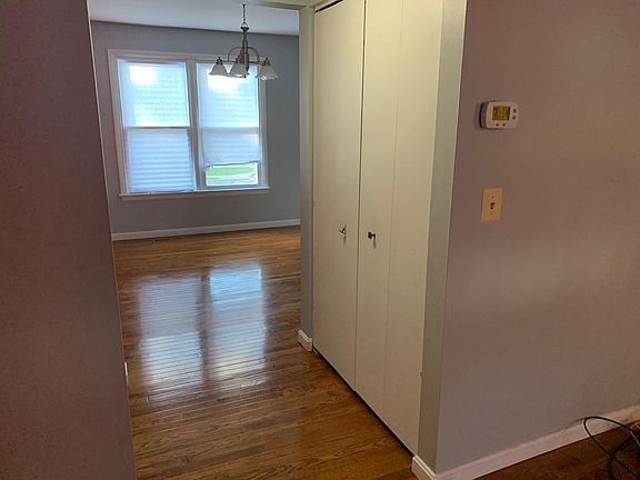 5th image of 1448 Foxwood Ct