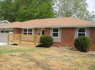 2436 S Delaware Ave, Springfield, MO 65804