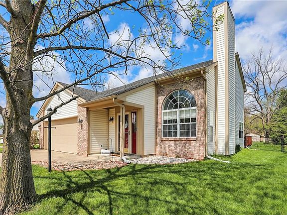 4th image of 8944 Birkdale Cir