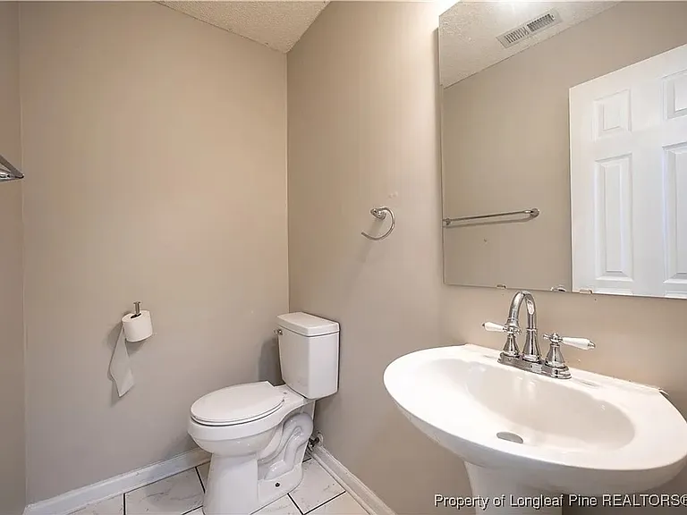 421 Feldspar Way — Photo 7
