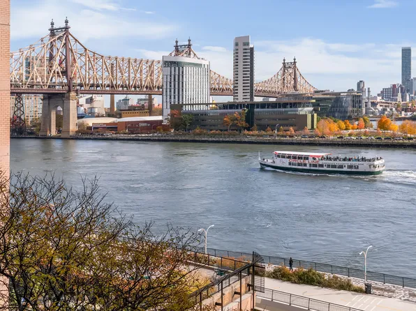 45 Sutton Place image 9 of 11