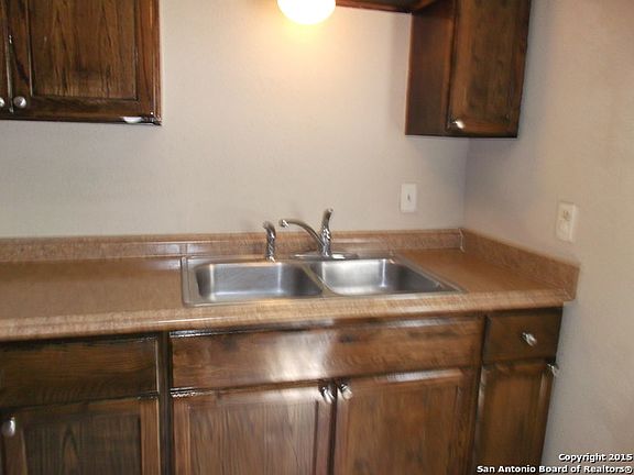 3rd image of 546 K St