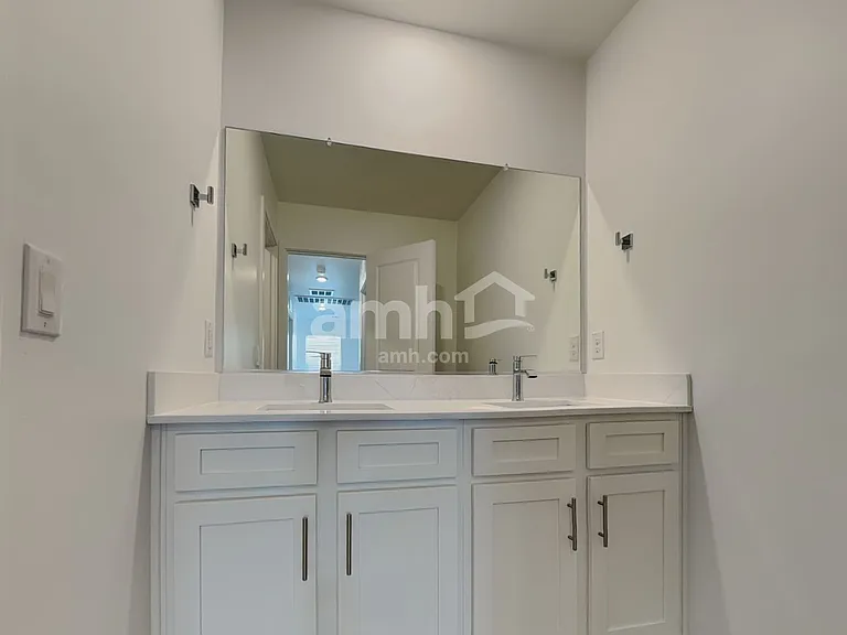 9652 N Avenida Lucena — Photo 15