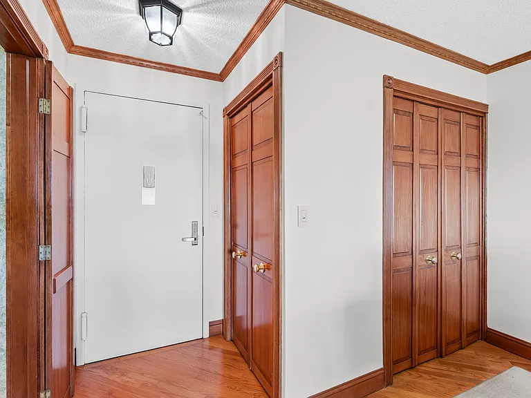 151 Tremont St #17J — Photo 26