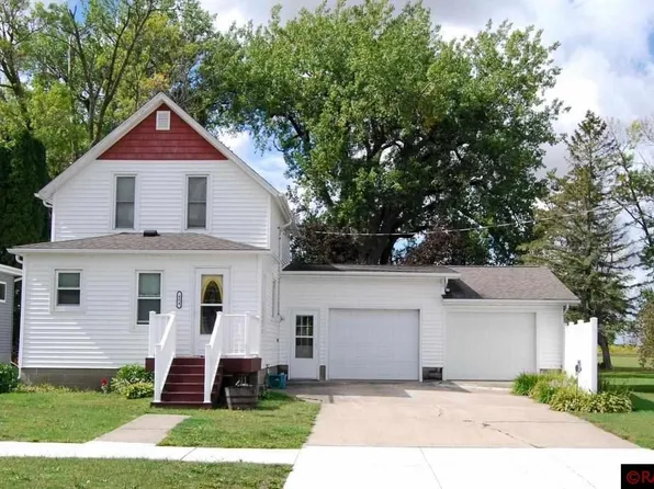 404 N Broadway, Wells, MN 56097