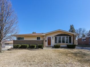 601 S Bennett Ave, Palatine, IL 60067