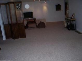 175 Lakeview Ave #L21, Greenfield Township, PA 18407