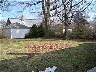 4th image of 265 E 262nd St