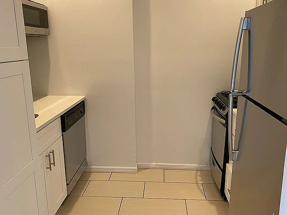 2nd image of 50 Grand St APT 5F