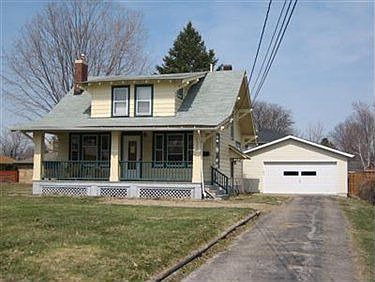 1st image of 22390 Westwood Ave