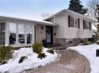 672 Montego Cres, Burlington, ON L7N2Z1