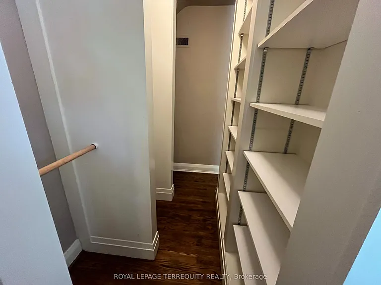 25 Halford Ave — Photo 11