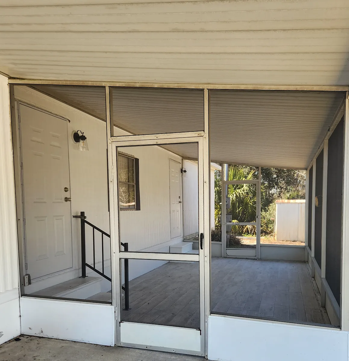 Building Photo - 922 S Sunfish Ave