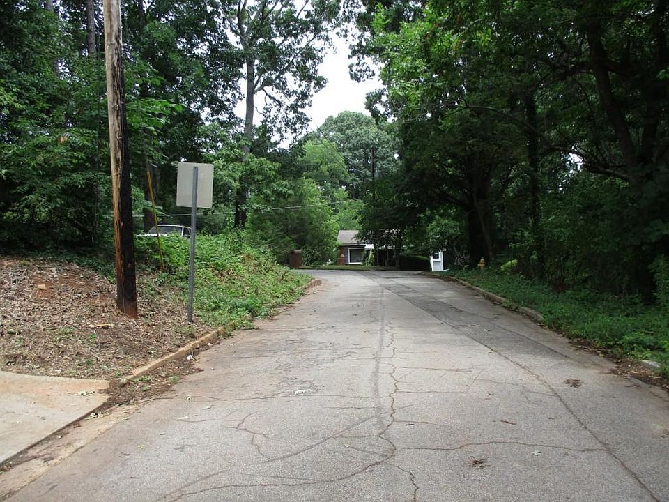 2nd image of 644 Warren Ave Lot 12
