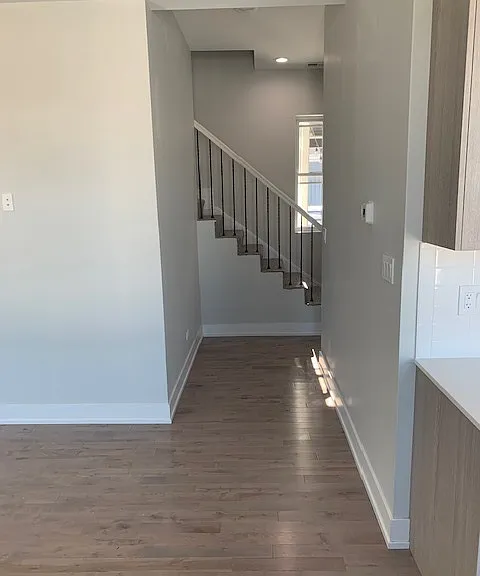 1925 S May St #3R — Photo 11