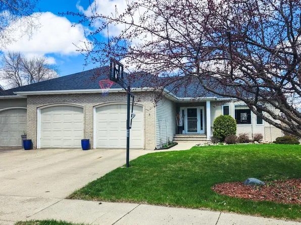 4041 S Rivershore Dr, Moorhead, MN 56560