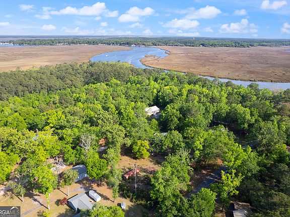 2nd image of 1054 Peaceful Valley Dr NE