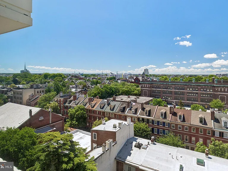 604 S Washington Sq #36-913 — Photo 8