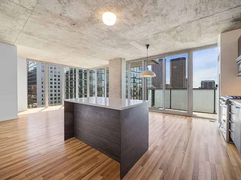 659 W Randolph St #1620 — Photo 9