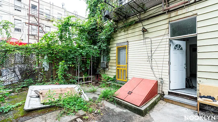 Rented by Nooklyn NYC LLC | media 18