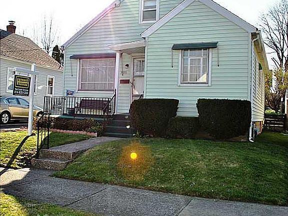 2nd image of 3326 Chapin St