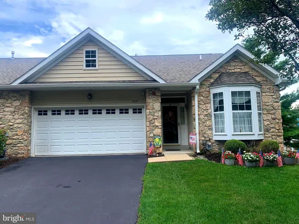 1419 Palmer Dr, Springfield, PA 19064
