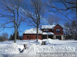 520 Knollwood Dr, Hudson, WI 54016