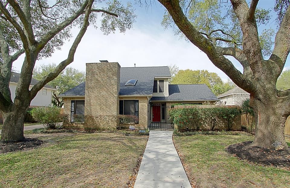 1st image of 4010 Ash Hollow Dr