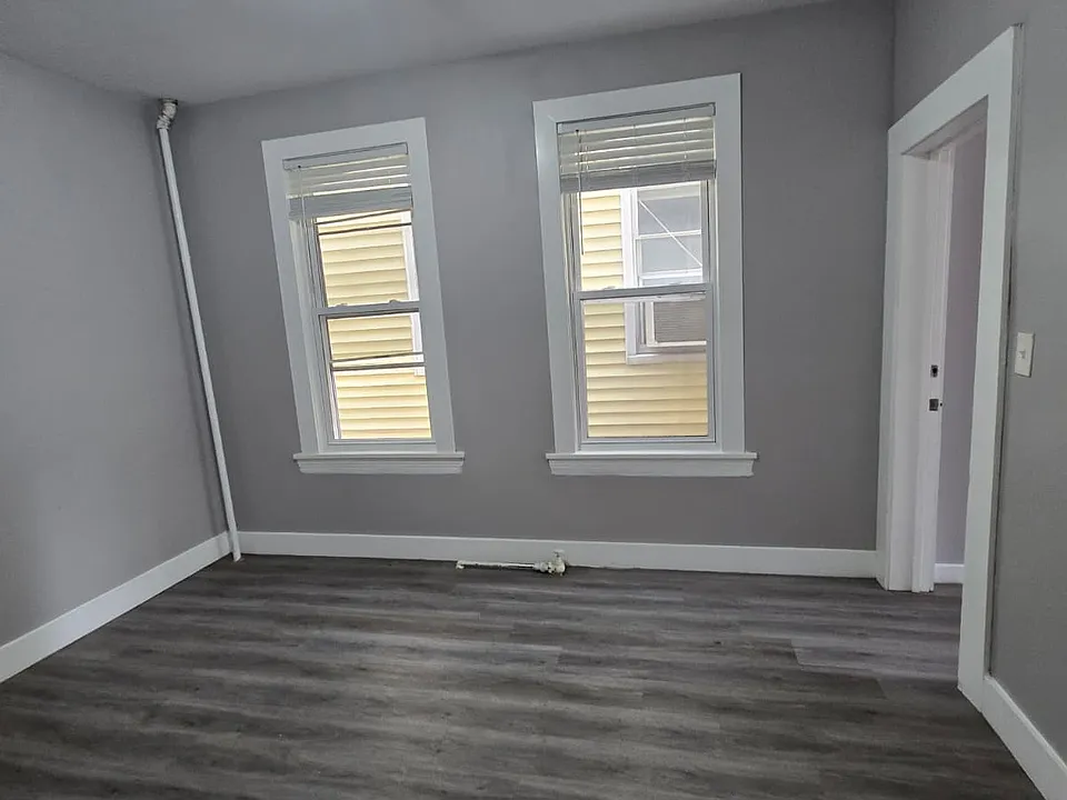 254 Clinton Ave #1