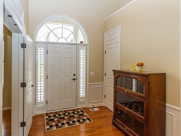 Entry with genuine hardwoods throughout the main level.