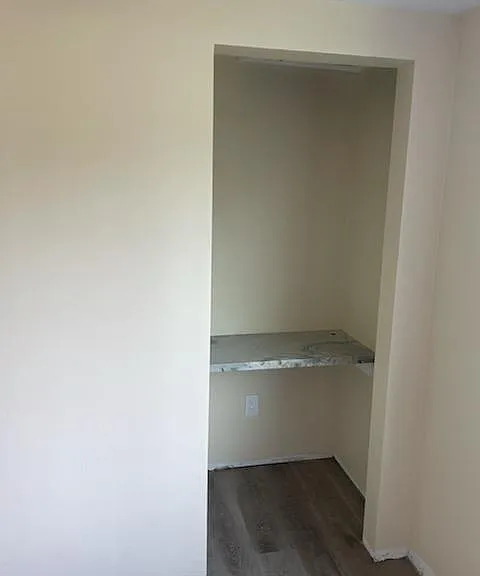 Computer Desk Niche with Quartz Counter-Top