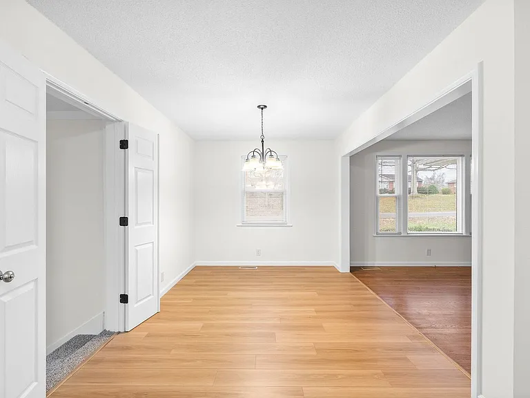 2522 Timberwood Dr — Photo 9