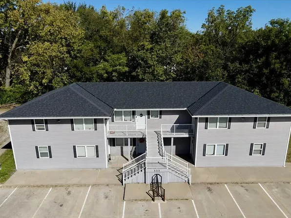 111 W 9th St APT 6, Maryville, MO 64468