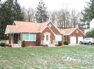 137 E Lawn Ave, Saint Clairsville, OH 43950