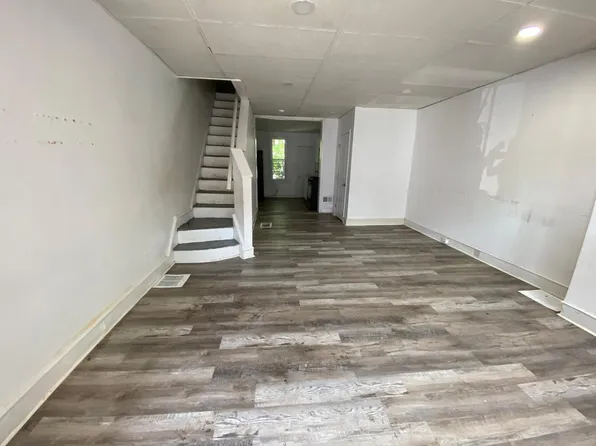 2020 S Simpson St, Philadelphia, PA 19142