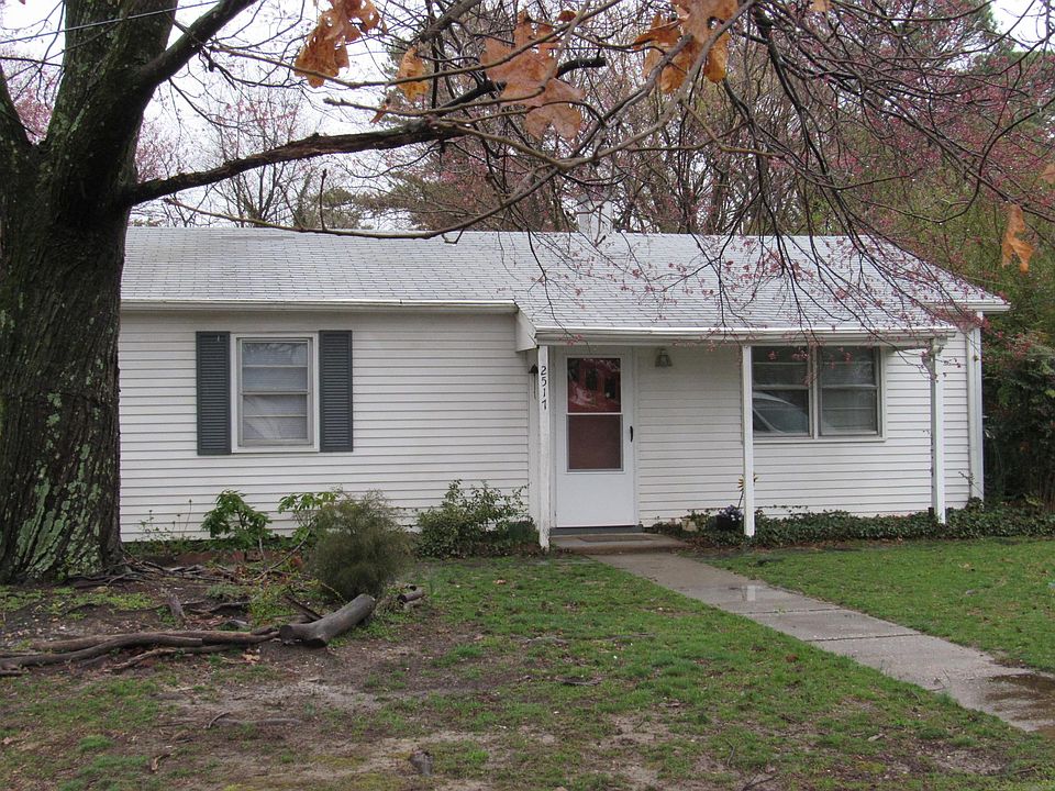 1st image of 2517 Ogden Ave