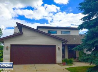 452 S Good Hope Rd, De Pere, WI 54115