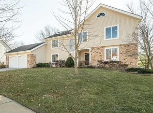 2061 Meadowbrook Way Dr, Chesterfield, MO 63017