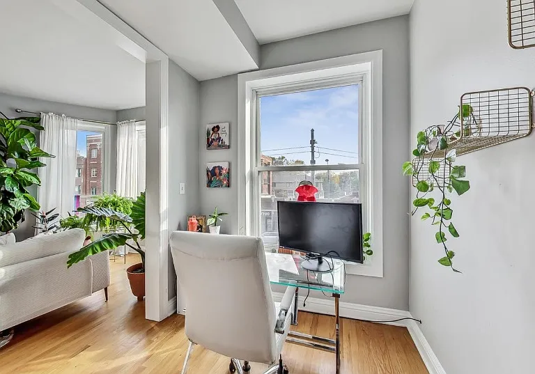 1460 W Irving Park Rd #2 — Photo 3