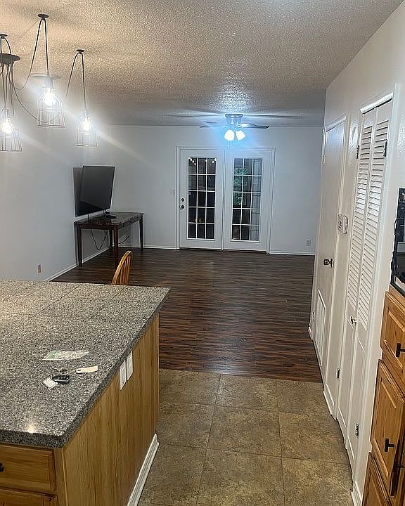 1st image of 135 Hillview Dr APT 18