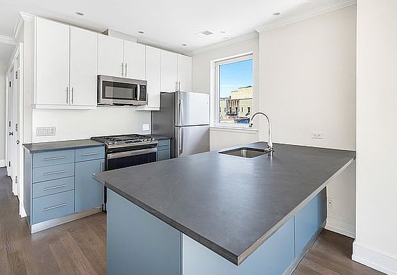 4th image of 235 W 113th St #5